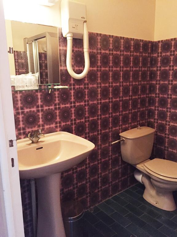 Hotel Le Rocher Blanc Albaret-Sainte-Marie Luaran gambar